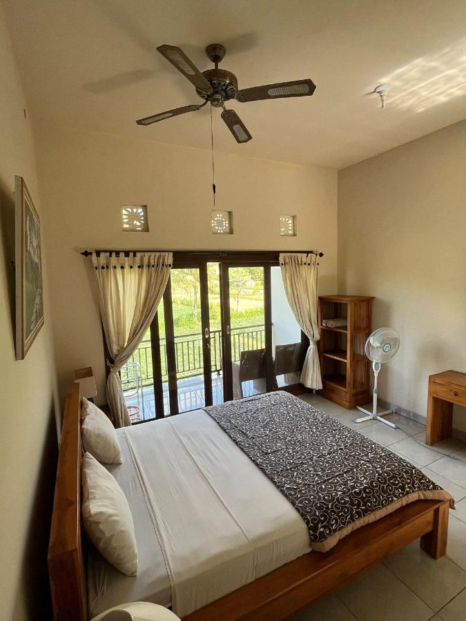 Mesari Homestay & Warung Amed Екстериор снимка