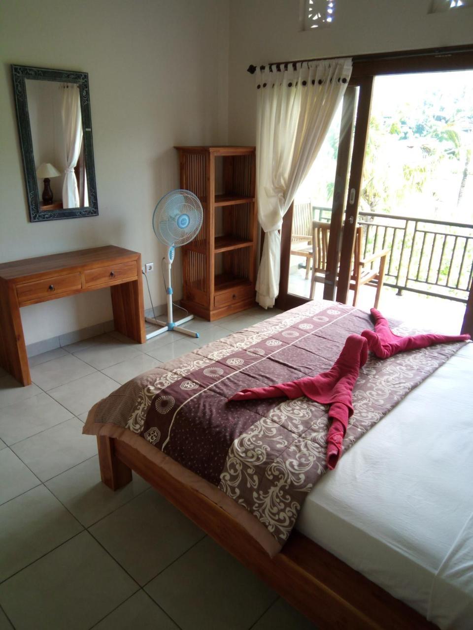 Mesari Homestay & Warung Amed Екстериор снимка