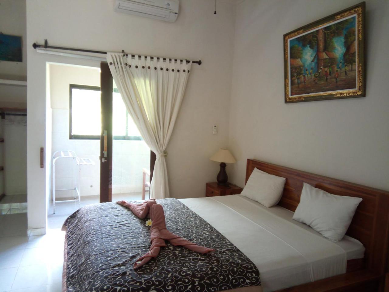 Mesari Homestay & Warung Amed Екстериор снимка